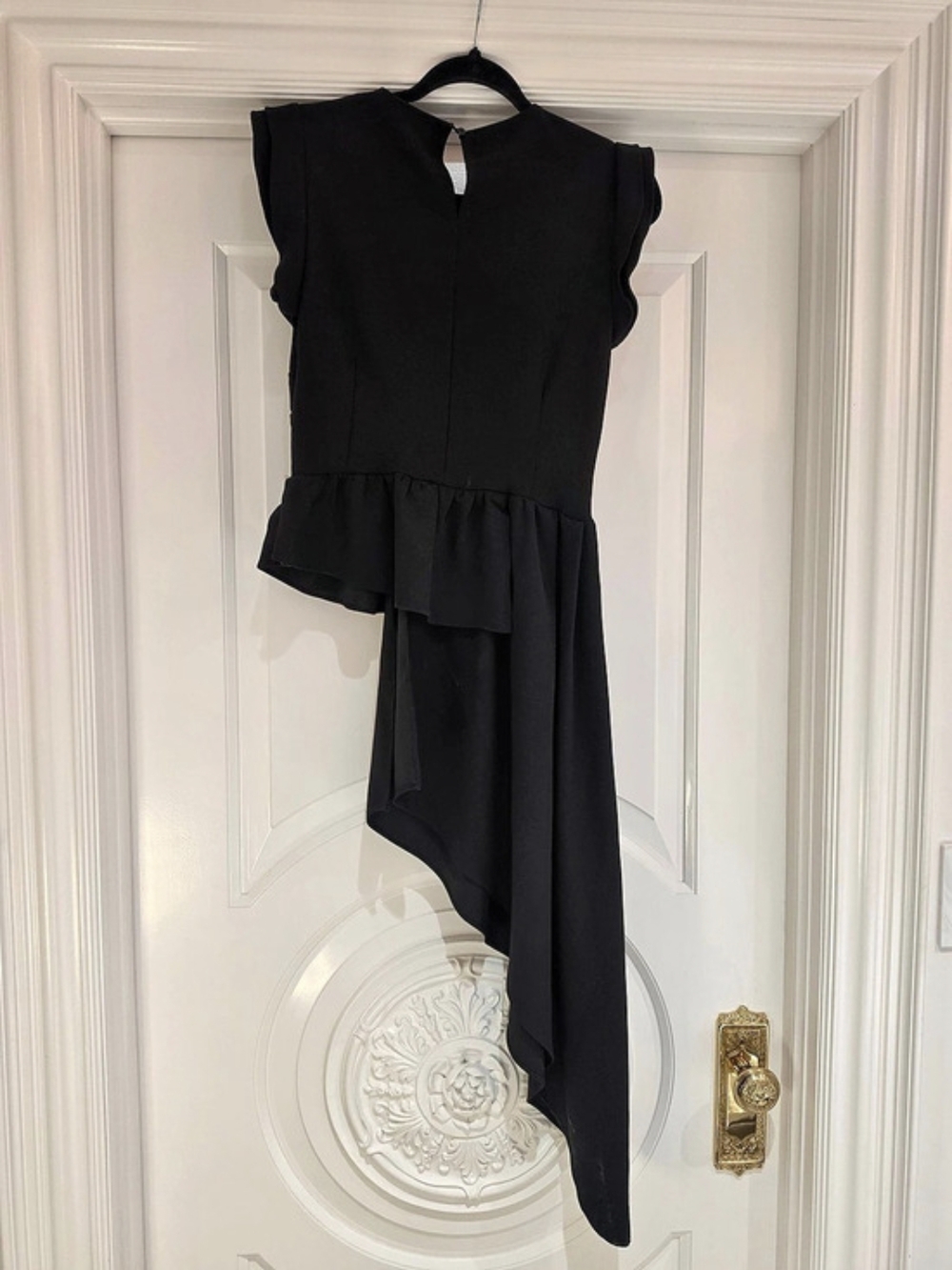 REVERSE Asymmetrical Ruffle Top in Black Size Medium Like New
